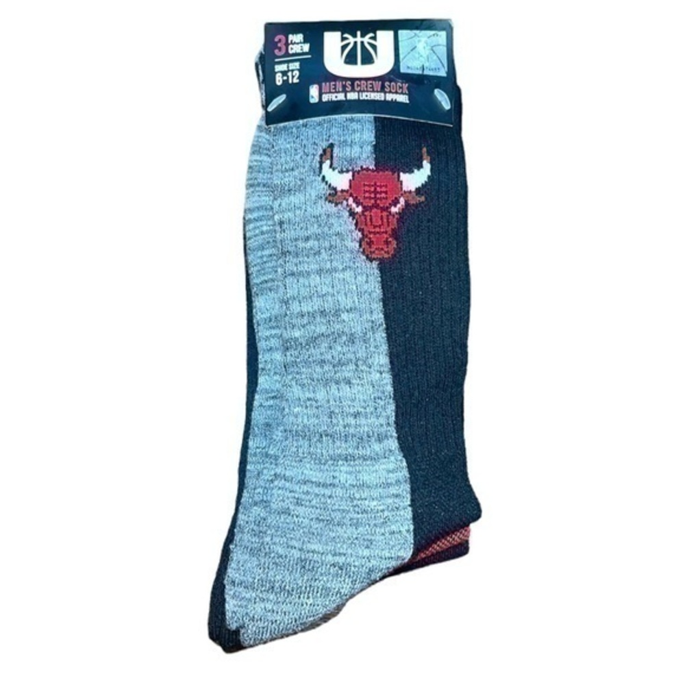 3 Pair Chicago Bulls Men’s Crew Socks - NWT